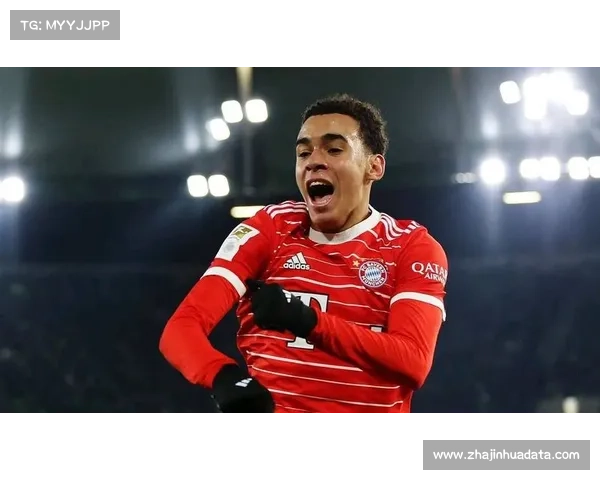 穆西亚拉复出参与拜仁第三球，禁区灵动摆脱推射破门